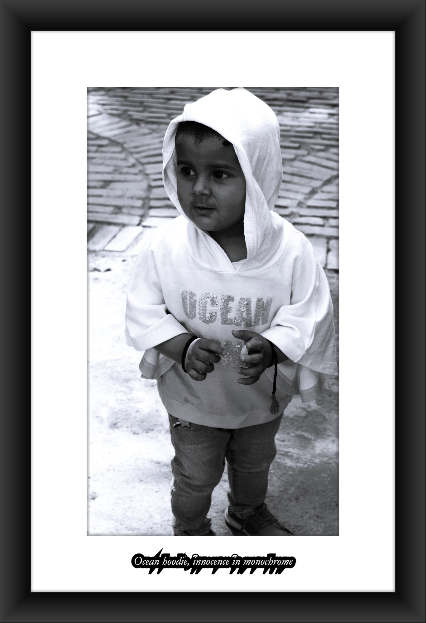 MONOCHROME FRAMED POTRAITS